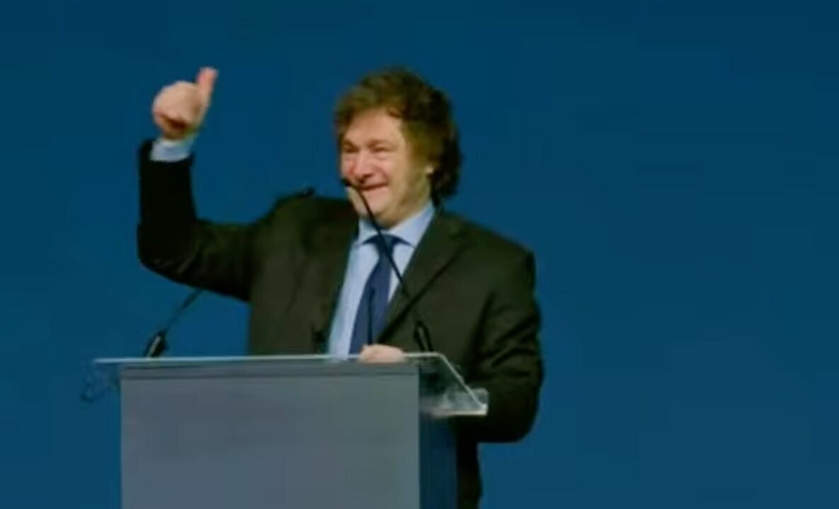 Президент Аргентины критикует бразильское правительство и поддерживает Болсонару