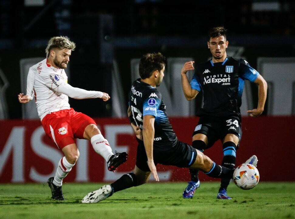 Расинг проигрывает 2-1 Брагантино в Копа Судамерикана