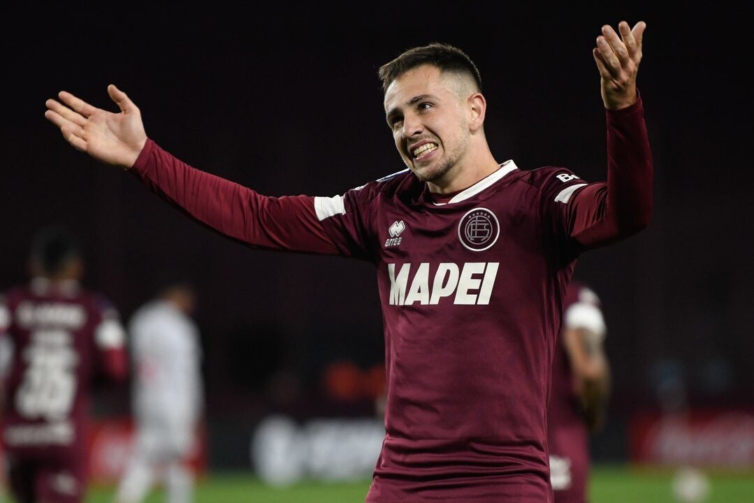 Полуфинальное противостояние: Ланус против Крузейро в КубкеSudamericana