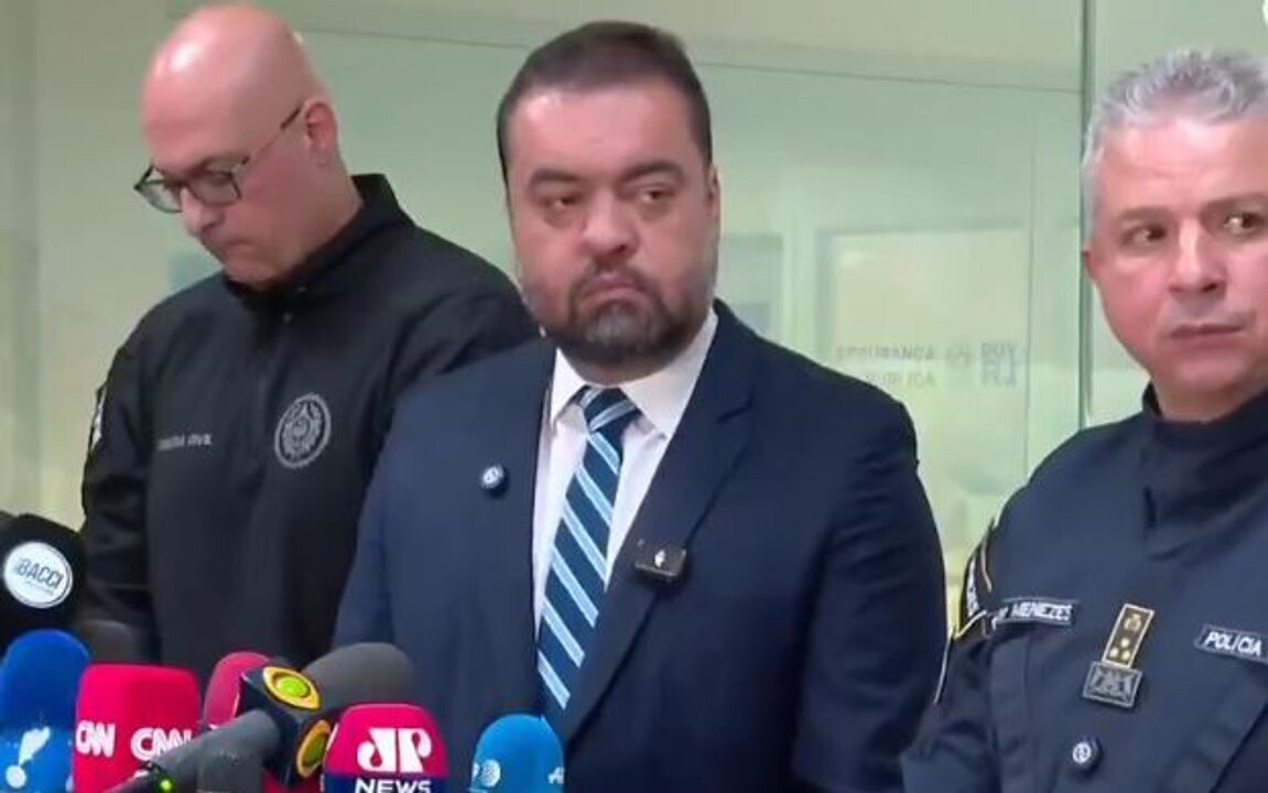 Rio de Janeiro Governor Declares State is Alone in Crime Fight