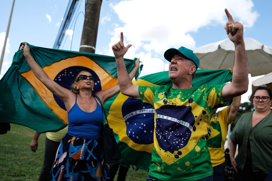 Bolsonaro admits to using a welder to manipulate his electronic ankle monitor