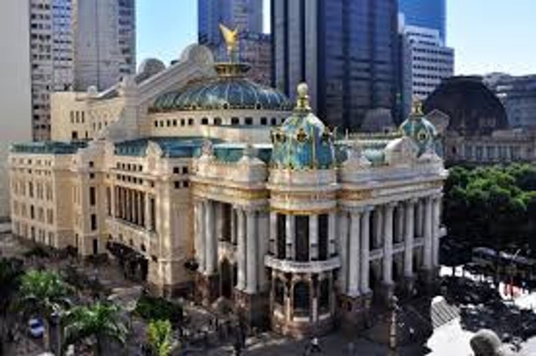 Известный китайский оркестр выступает в Рио-де-Жанейро