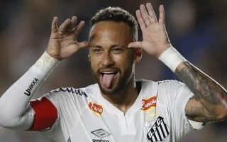 Neymar Responds to Critics with Two Goals