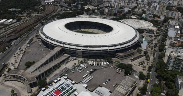 Rio de Janeiro stadium privatization due to government debt