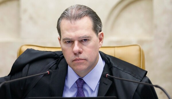 Судья Верховного суда Бразилии принимает запрос бывшего президента Мартинелли о запрете использования доказательств от Одебрехта