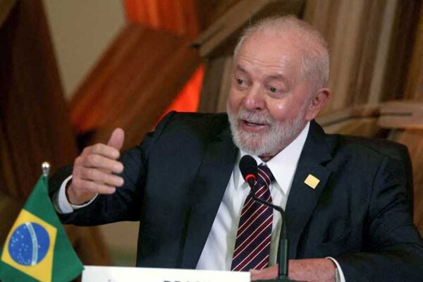 Brazil's Central Bank Keeps Interest Rate at Record High