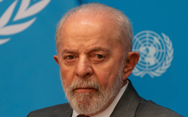 Президентский рейс вернулся после технических проблем