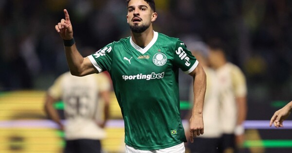 Palmeiras Forward Revealed Transfer Chances to River Plate and Boca Juniors